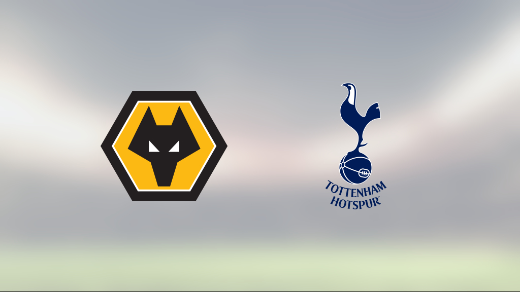 Romain Saïss räddade poäng när Wolverhampton kryssade mot Tottenham