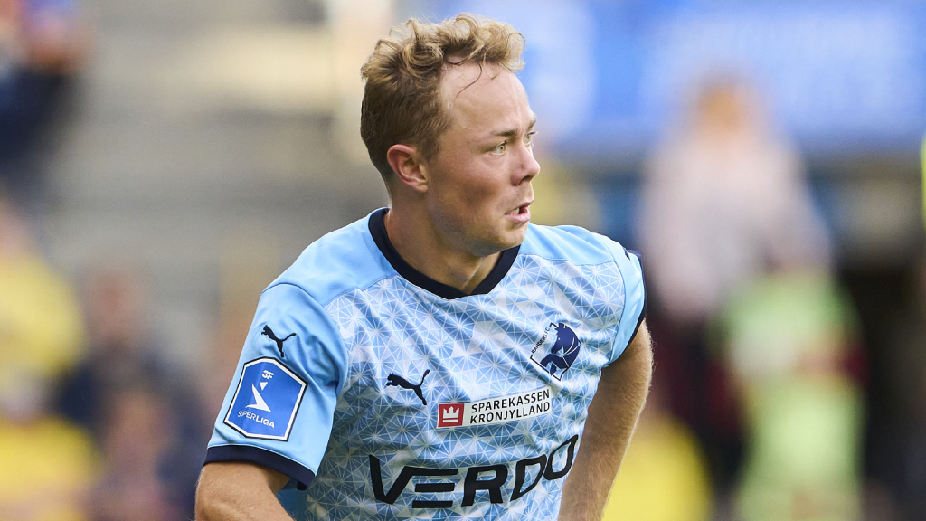 Randers sportchef bekräftar – klubben vill köpa loss Adam Andersson