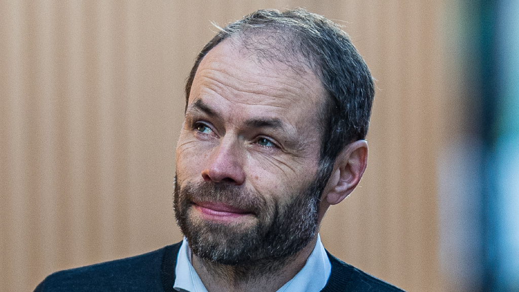 Andreas Alm är hårt pressad: “Aldrig rädd för att förlora jobbet”