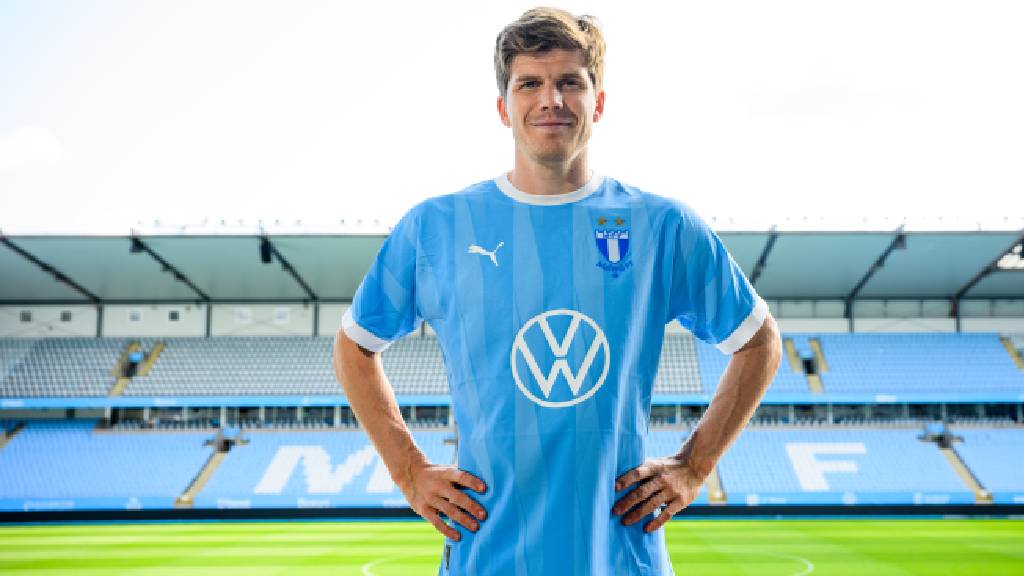 OFFICIELLT: Oliver Berg skriver på för Malmö FF