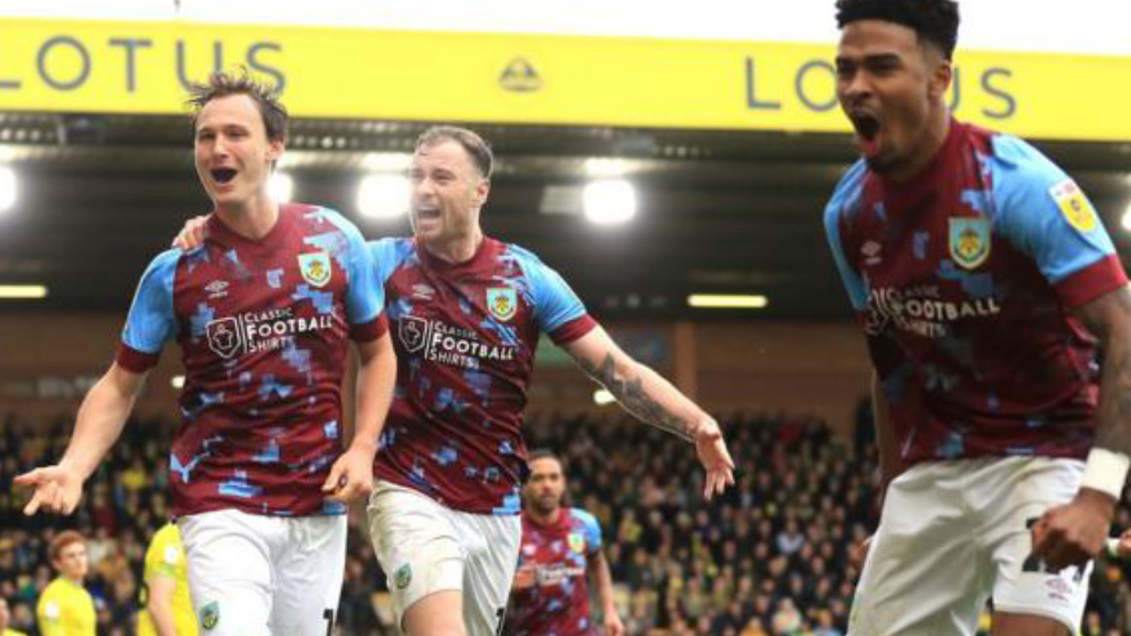 Hjalmar Ekdal målskytt i debuten för Burnley