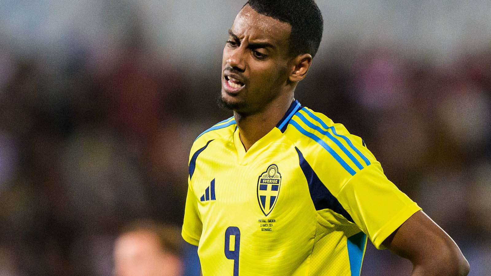 Alexander Isak inte helt ovan med nya rollen i Blågult