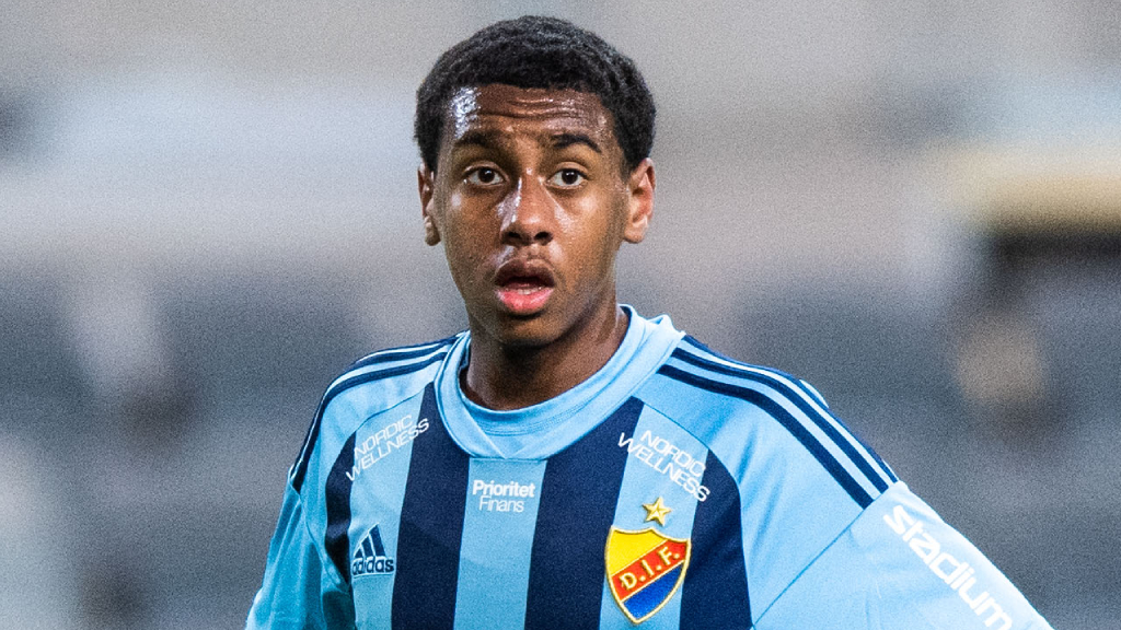 Isak Alemayehu med i Djurgårdens trupp inför derbyt