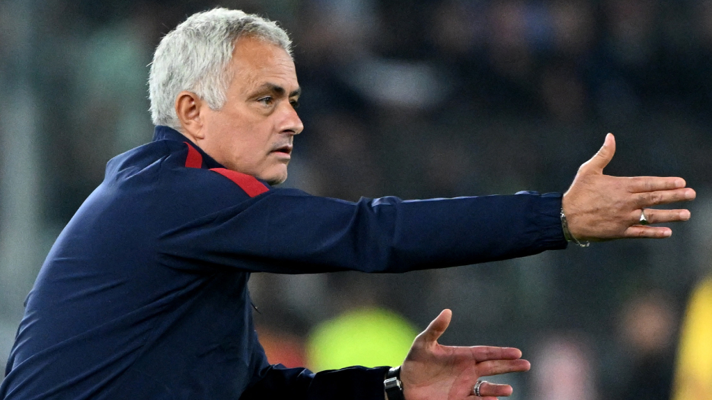 Supertalangen Benjamin Tahirovic kan få chansen av José Mourinho