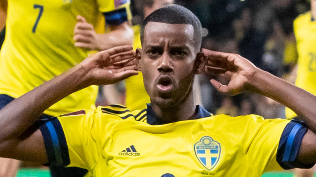 Newcastle visar intresse för Alexander Isak