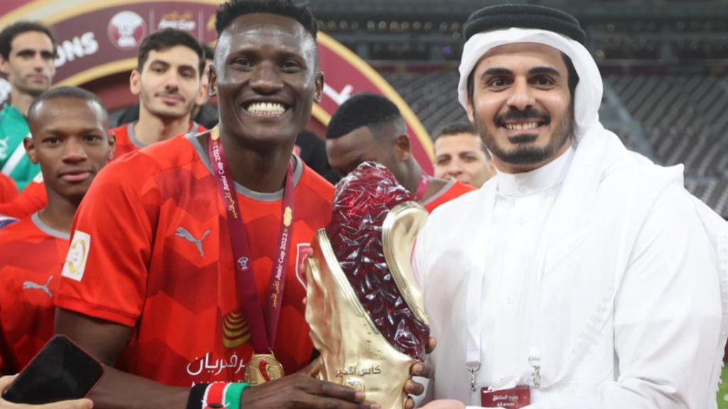 Michael Olunga mästare i Qatar – nu nominerad till “Årets spelare”