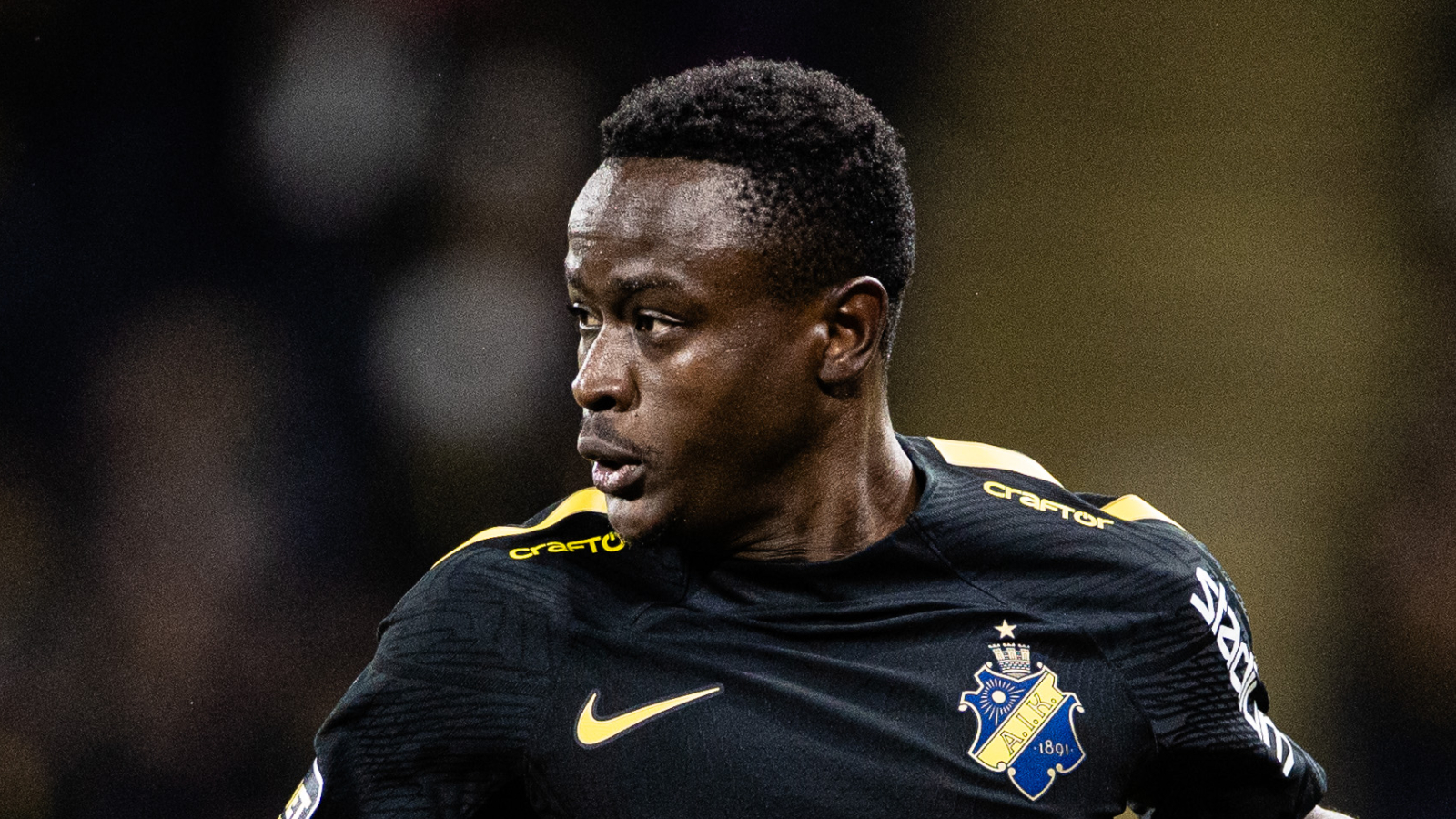 OFFICIELLT: Erick Otieno såld till Raków Częstochowa