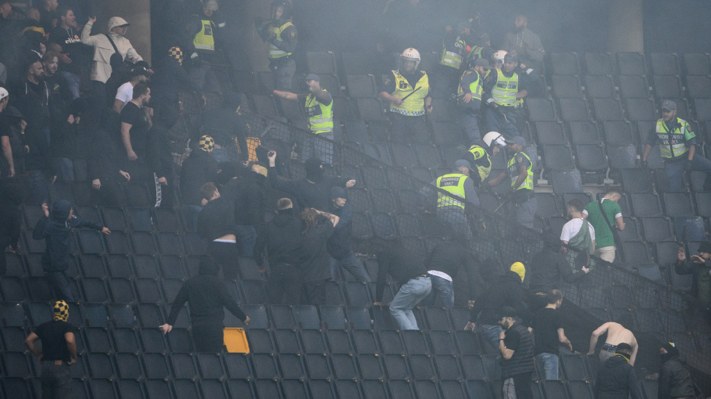 Flera supportrar åtalade efter fjolårets skandalderby