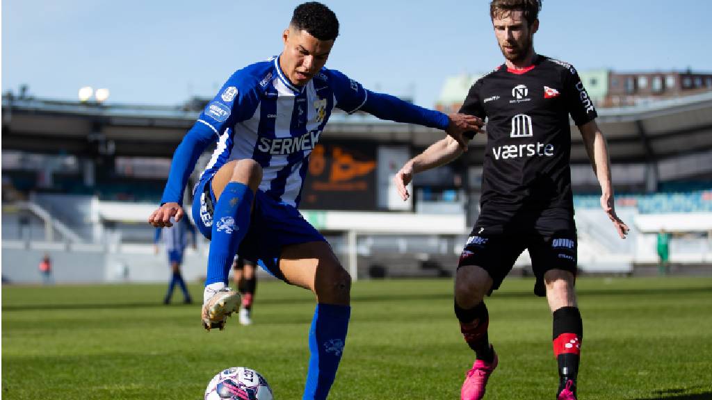 Thomas Drage skriver på för Europa Point