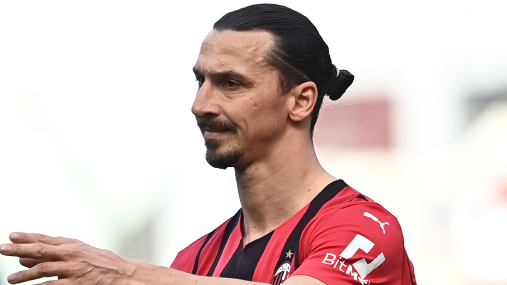 Enligt uppgifter lämnar Zlatan besked om framtiden inom en vecka