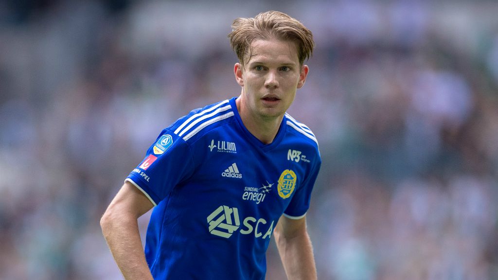 Blomberg vill inte bli långvarig i superettan