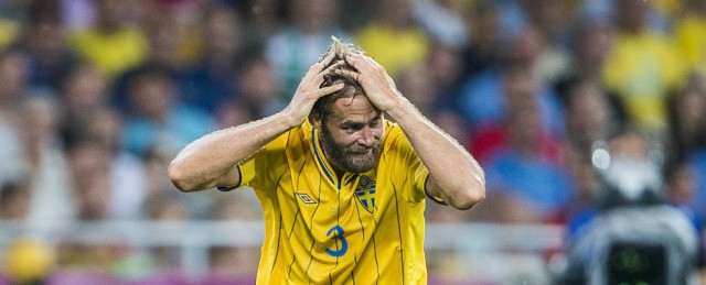 Uppgifter: Mellberg flyttar hem till Sverige