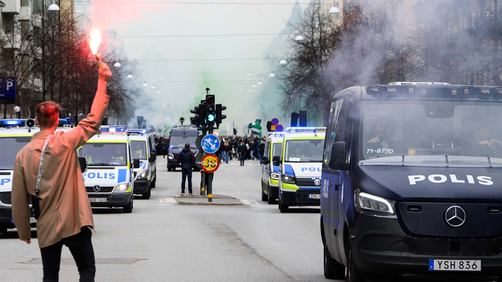 Ordningsvakter skadade inför match