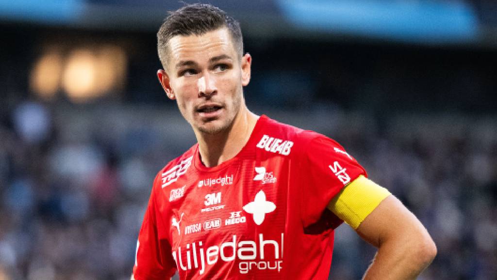 IFK Värnamo vill behålla Oscar Johansson Schellas