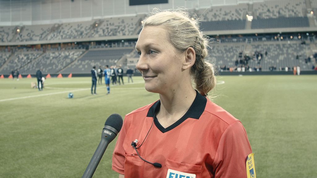 TV: Tess Olofsson vald till årets domare i division 1: ”En stor ära”