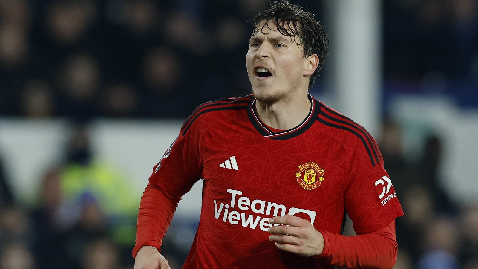 Victor Nilsson Lindelöf kritiseras efter vinsten mot Aston Villa