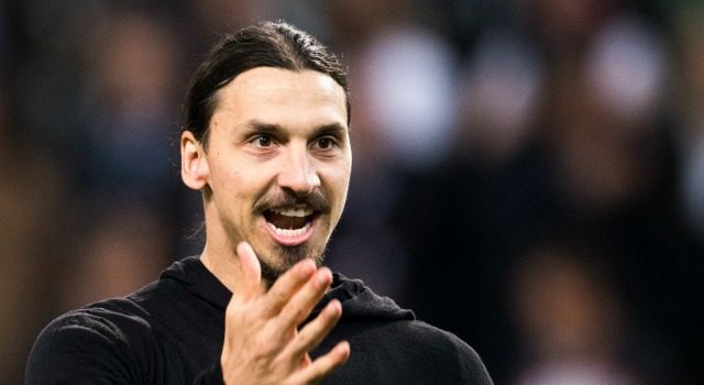 VIDEO: Zlatan presenteras ihop med ett lejon – “Los Angeles, välkomna till Zlatan”