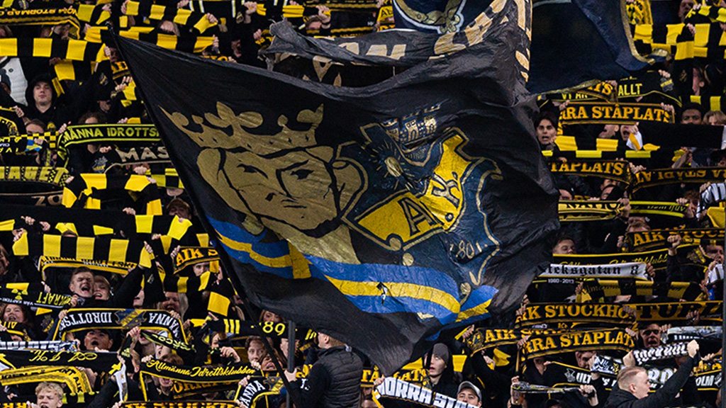 AIK:s supportrar kraftsamlar inför premiären