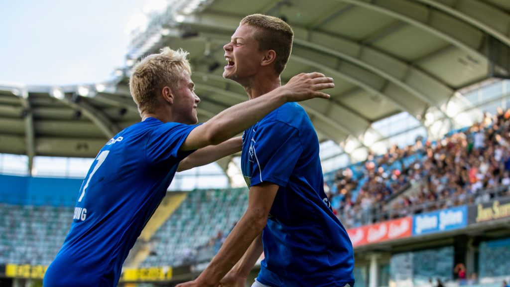 Isländsk U21-landslagsman förhandlar med IK Sirius