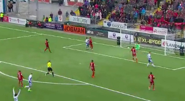 VIDEO: Vansinniga räddningar i allsvenskan i dag – vilken är vassast?