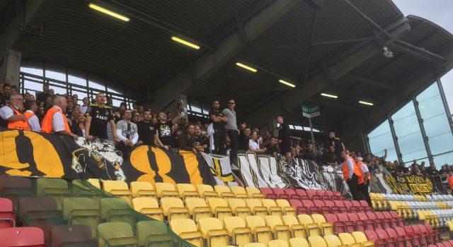 FD I DUBLIN: Läckra läktarkampen på Tallaght Stadium – AIK-fansen svarar