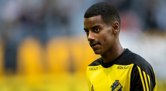 JUST NU: Hålls borta från media av AIK – ingen Isak på dagens träning