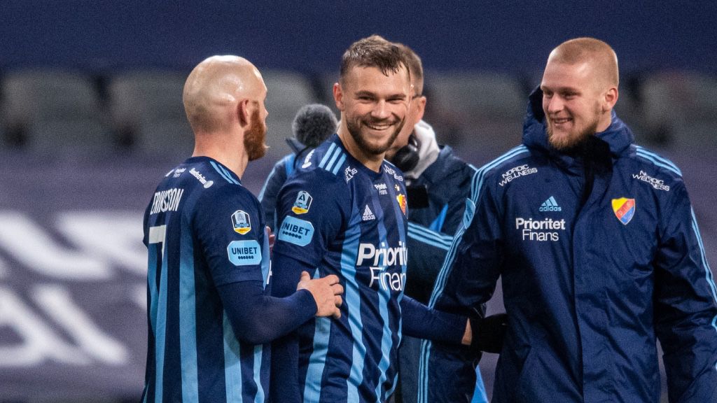 Dif-stjärnan i avskedet – se målet