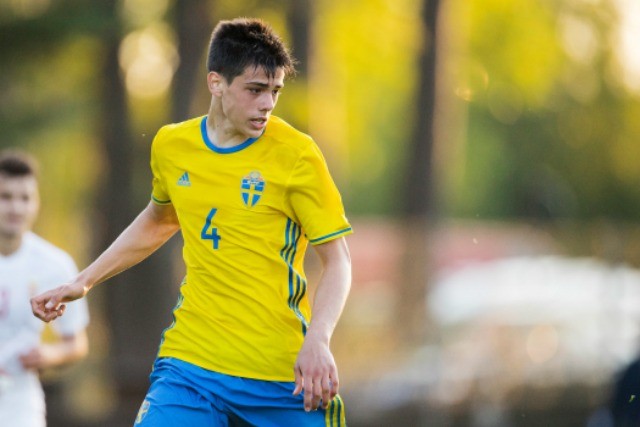 MFF tar upp U18-landslagsspelare i a-laget: “Naturligt steg”