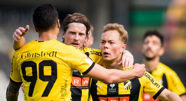 Häcken krossade AFC – en poäng från serieledning