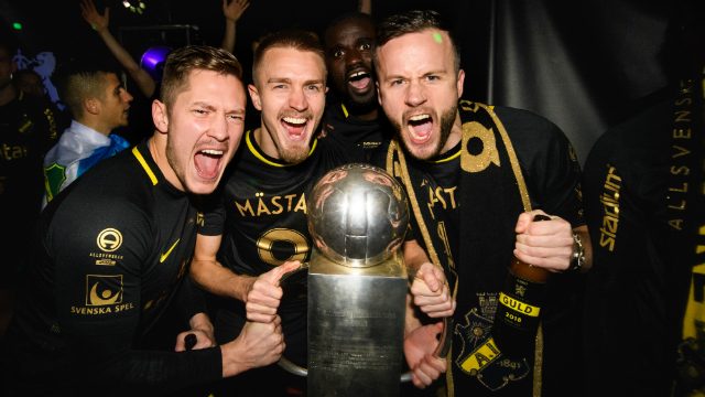 Firade AIK-guld igår – bekräftar nu att han lämnar: ”100 procent”