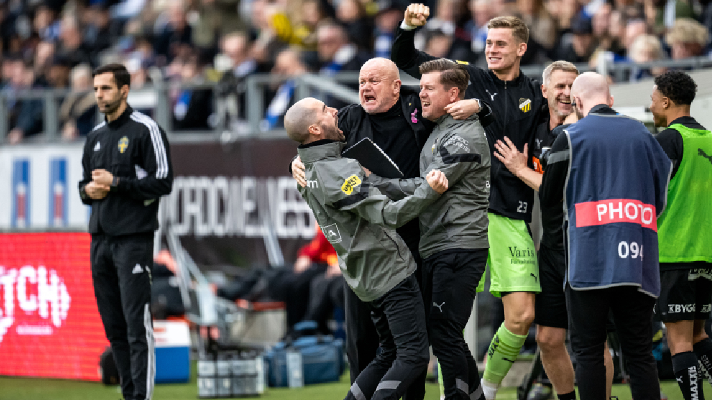 JUST NU: Halvtid – Häcken stormar mot SM-guld