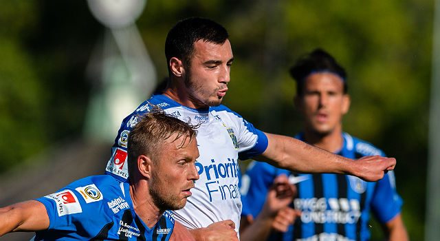 Tre straffar, rött kort och 0-2 till 3-2 – tung söndag för Blåvitt