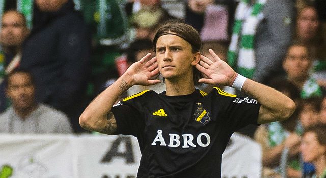 Kristoffer Olsson om målgesten framför Bajenklacken: “Vill höra jublet”