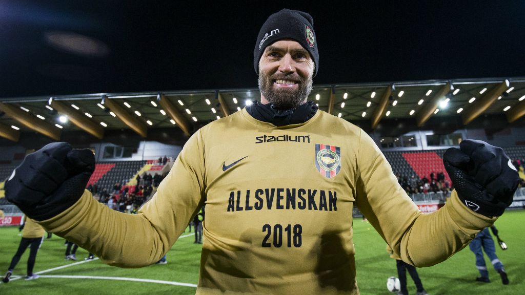 Helsingborg kallar till presskonferens – presenterar Olof Mellberg?