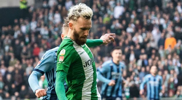 Hinten på Twitter – skriver stjärnan på för Bajen?