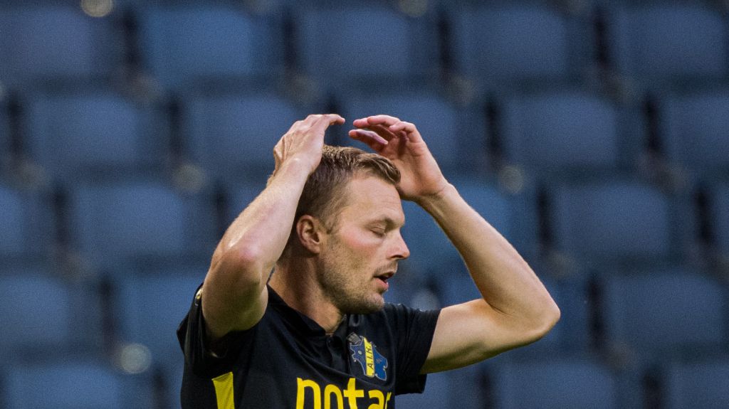 AIK fick sin vilja igenom – då stoppas Seb Larsson från MFF