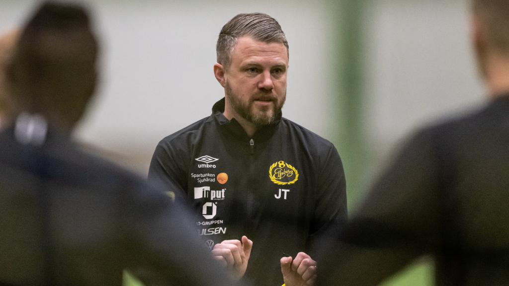 UPPGIFTER: Melker Uppenberg nära Elfsborg