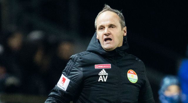 En seger på tio matcher – nu uppges allsvenske tränaren avgå