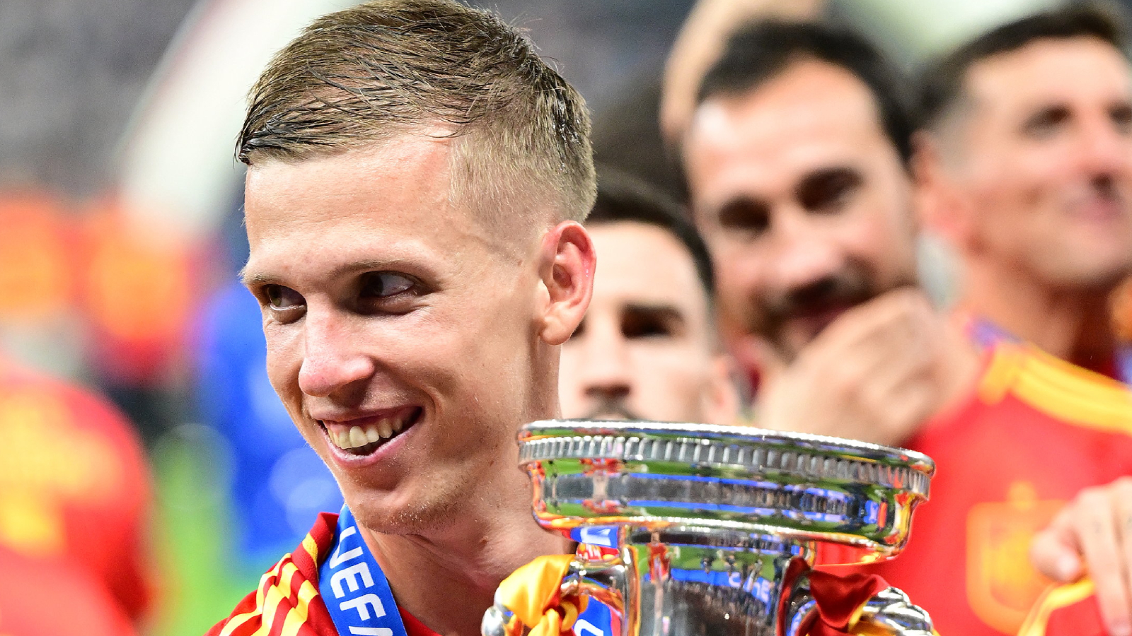 Officiellt: FC Barcelona värvar Dani Olmo