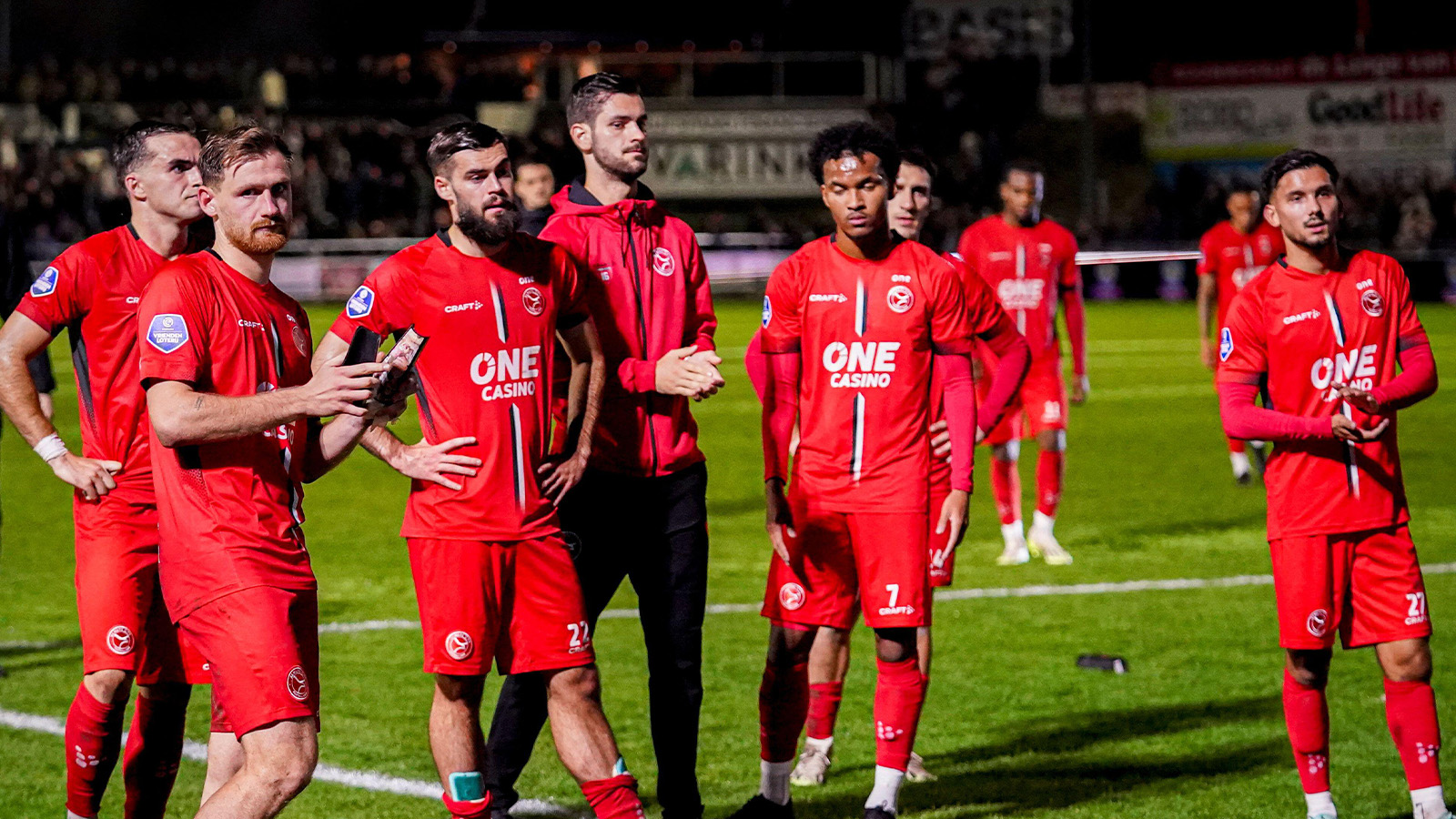 Almere City återbetalar fansen efter fiaskot: “Staben skäms”