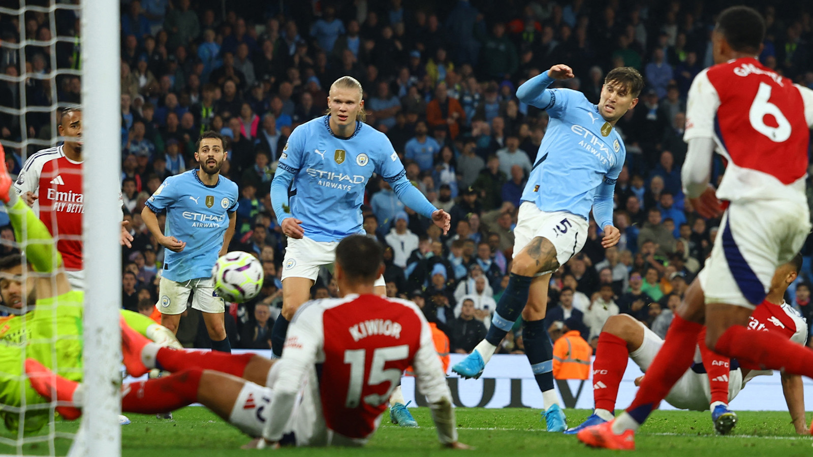 Stones kvitterade sent för City mot Arsenal