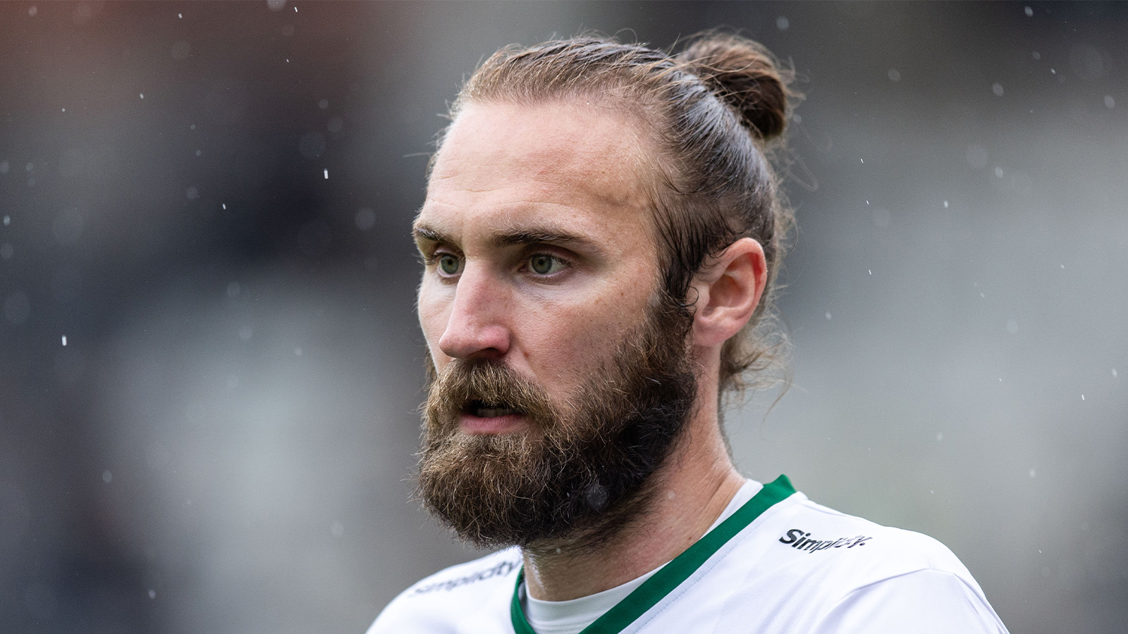 Officiellt: Oskar Sverrisson lämnar Varbergs Bois