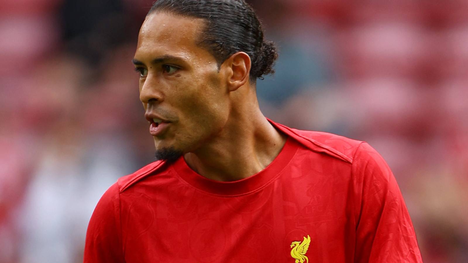 Uppgifter: van Dijk vill ha flerårigt kontrakt av Liverpool