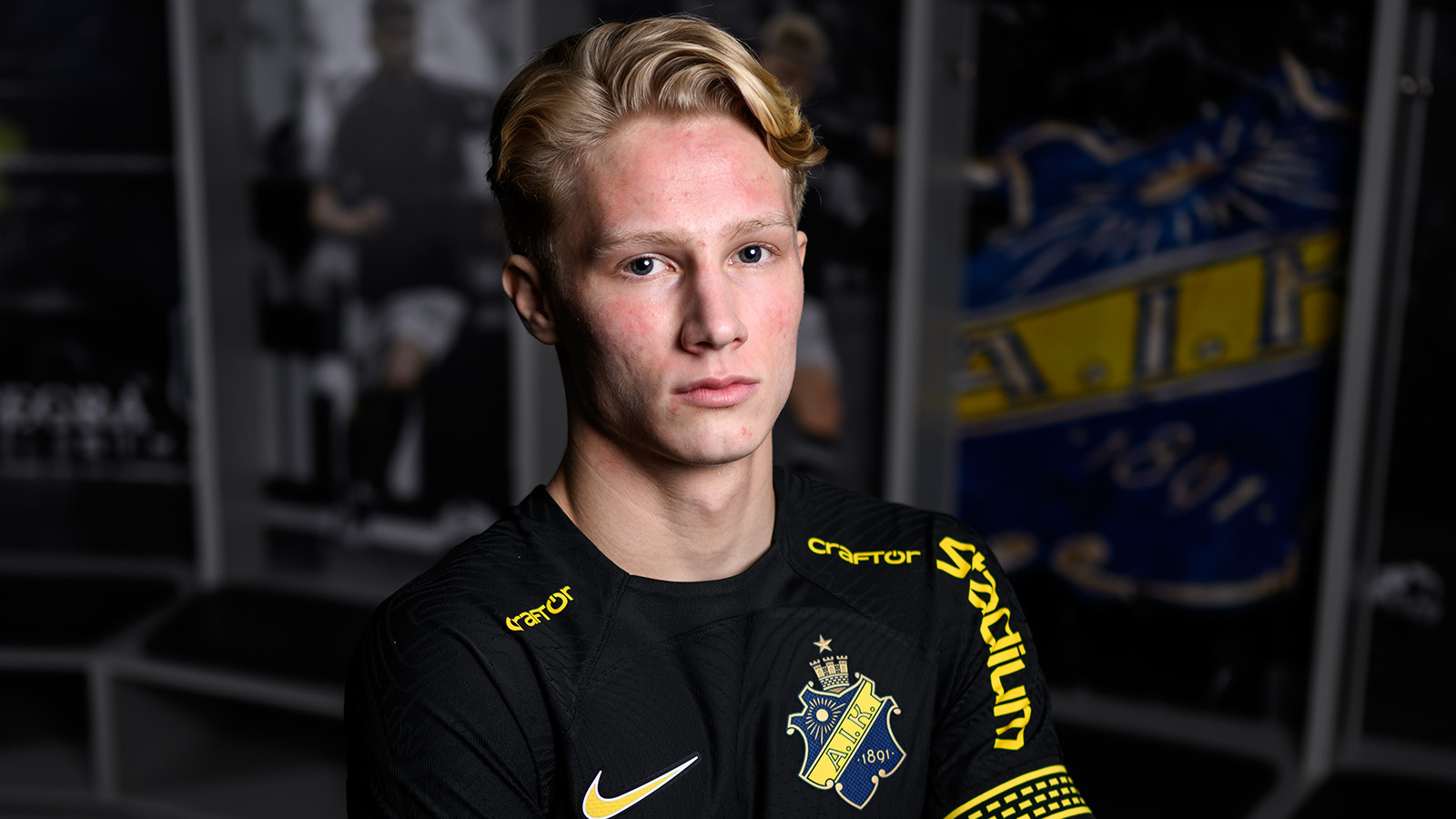 Klart: AIK flyttar upp 17-åring – ”Känns overkligt”