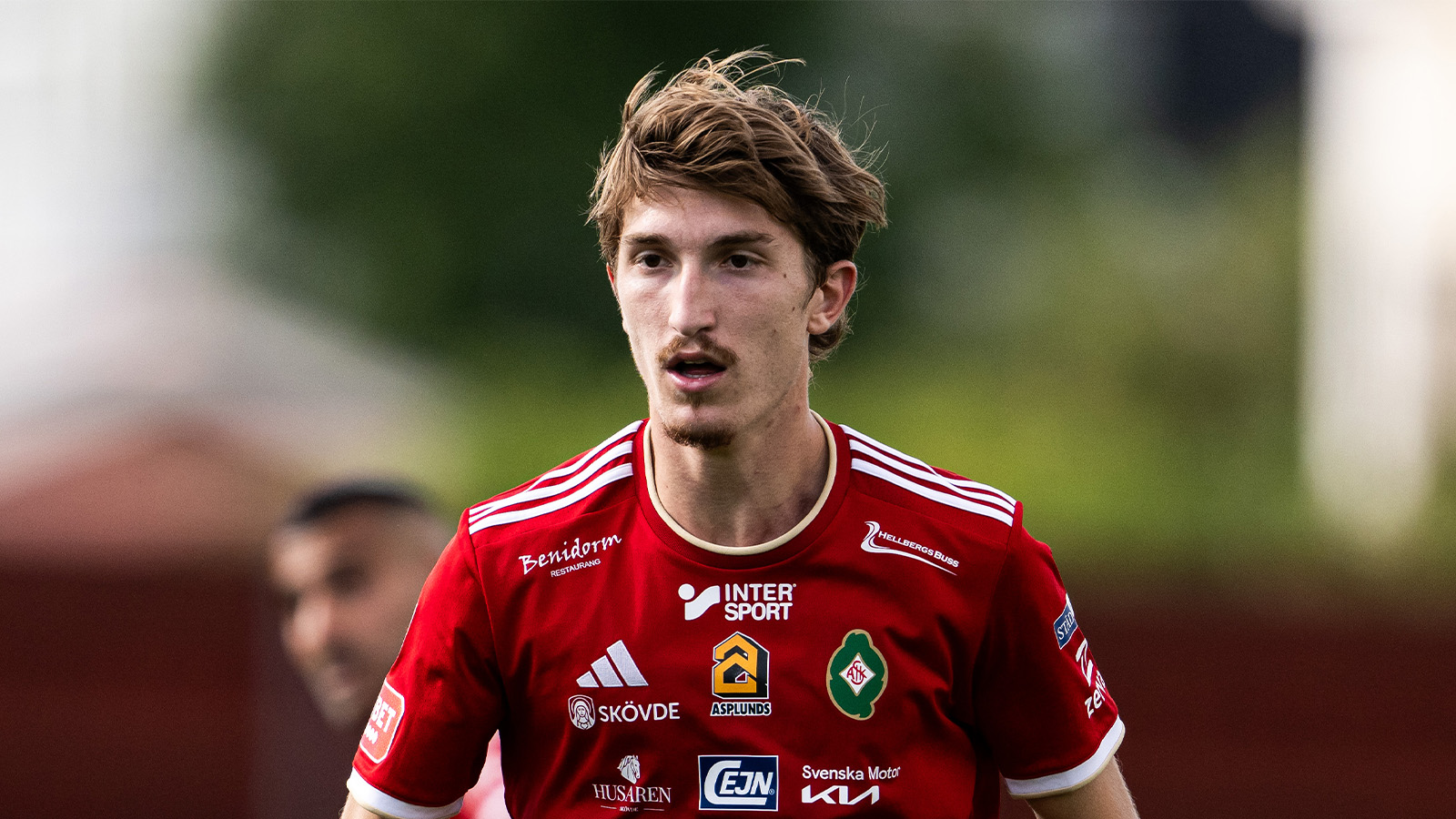 Officiellt: Hugo Engström klar för Västerås SK