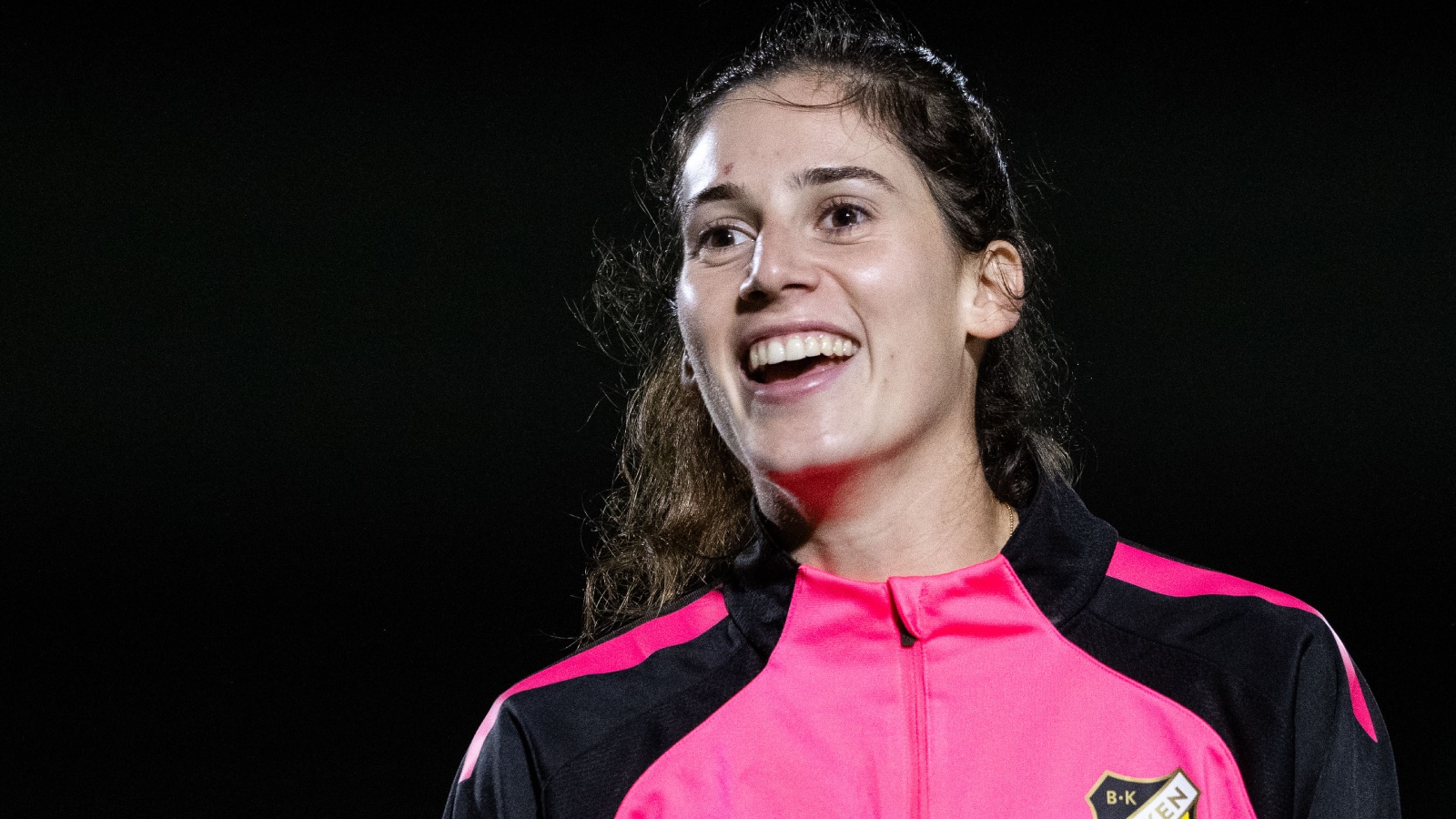 Officiellt: BK Häcken säljer Clarissa Larisey till Crystal Palace