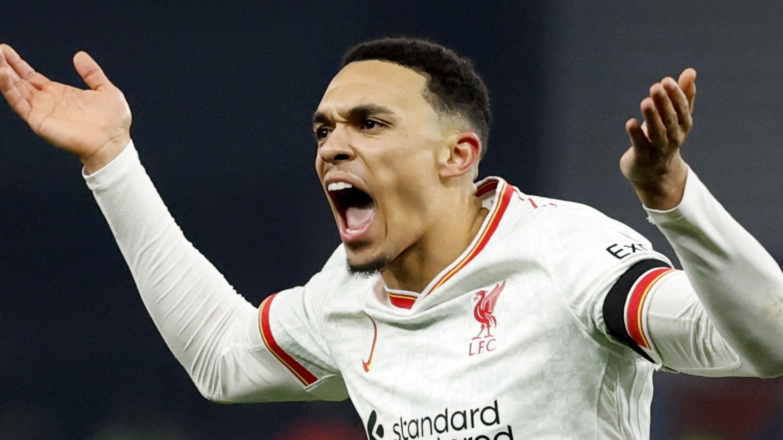 Uppgifter: Liverpools hopp om Alexander Arnold lever