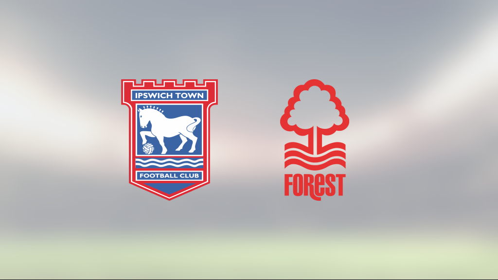 Anthony Elanga gjorde två mål för Nottingham Forest i segern mot Ipswich