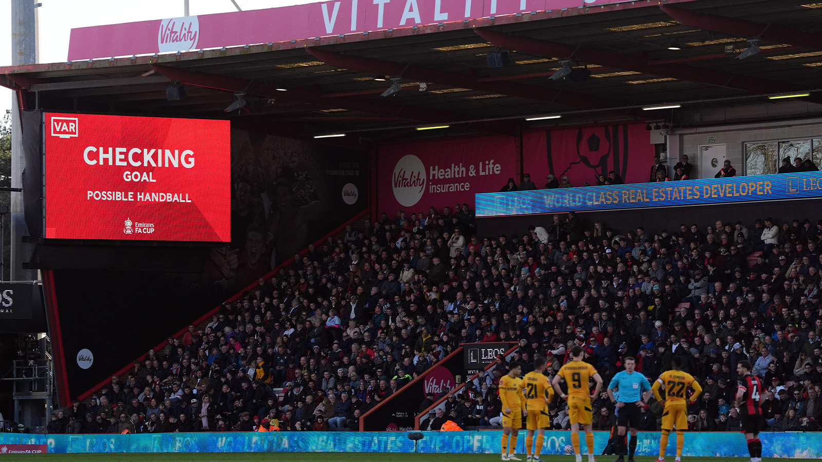 Nytt rekord för längsta VAR-granskning i England