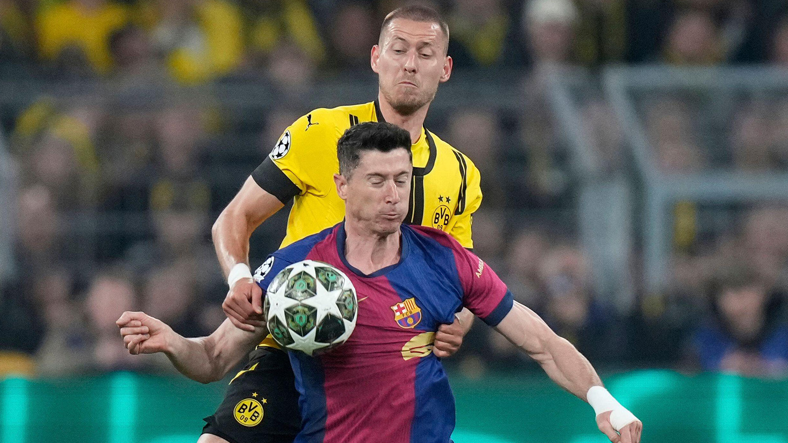 JUST NU: Dortmund leder i halvtid – efter straff